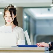オフィス　スタンディングデスク