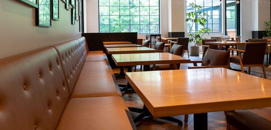 レストラン　カフェ　テーブル　ソファ