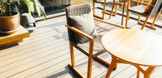 アウトドア　チェア　テーブル　木材