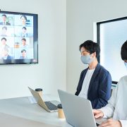 オフィス　ビデオ会議