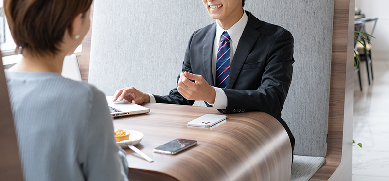 オフィス　打ち合わせ